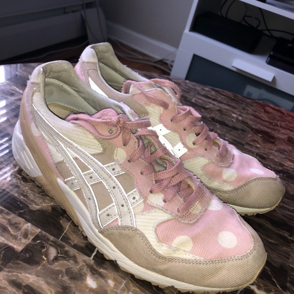 Asics Pink-white sneakers - Picture 1 of 4